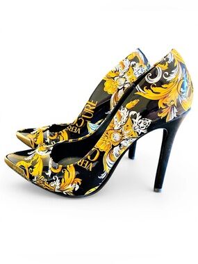 🛍️ VERSACE JEANS COUTURE AUTHENTIC BAROQUE PRINT TOE CAP STILETTO PUMPS NWOT